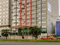 Hotel Golden Park Curitiba Hotels near Congregação Evangélica Luterana Santíssima Trindade