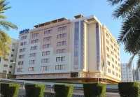 Golden Tulip Muscat