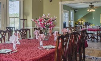 George Brooks House B&B - Housity