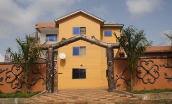 Peemarys Hotel - Housity