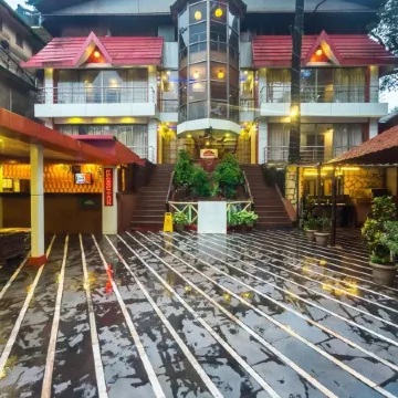 Hotel Kumar Plaza