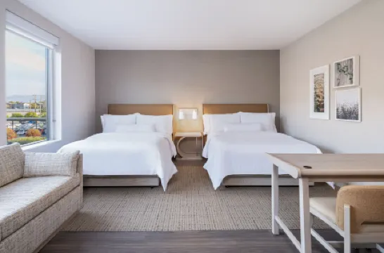 อีเลเมนต์ซานโฮเซแอร์พอร์ต