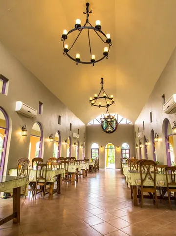 รูปภาพของลาโพรวองซ์ สวนผึ้ง โฮเต็ล