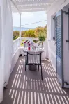 Milos Bay Suites