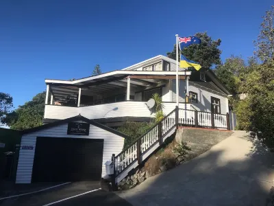 Bluff Hill Lighthouse B&B Hôtels à : 