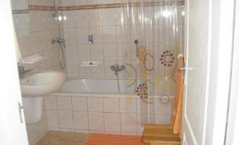 Fishermans Guest House - Housity