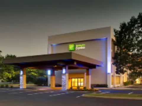 Holiday Inn Express VOORHEES - MT. LAUREL by IHG Hotels in Echelon
