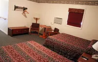 Potsdam Inn Hotels in Canton