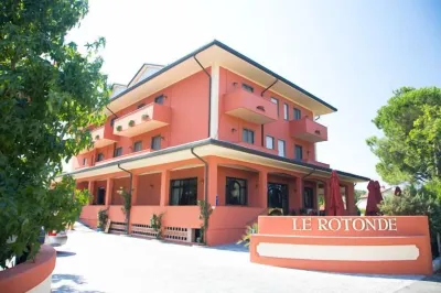Hotel le Rotonde Hotel in zona Acquedotto Nottolini