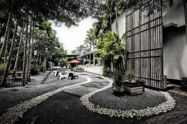 파라곤 인(Paragon Inn)_1