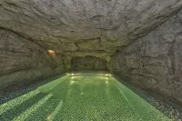 Glorious Hotel - Swimmingpools