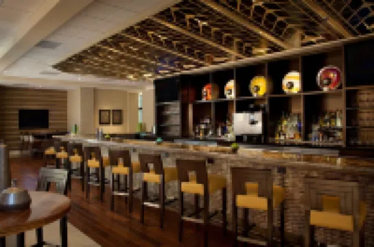 Chicago Marriott Suites O'Hare Hotels in Rosemont