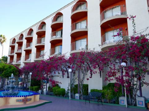 10 Best Hotels near California State University Long Beach, Long Beach 2023  | Trip.com