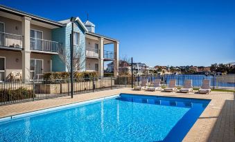 C Mandurah Apartment Resort