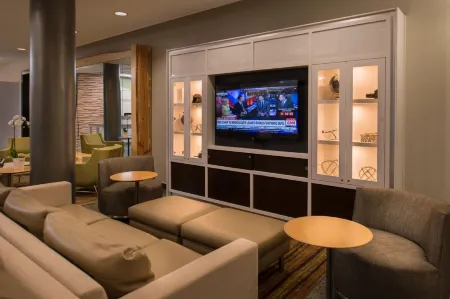 Sonesta Chicago O'Hare Airport Rosemont Отели рядом с достопримечательностью «Театр Роузмонта»