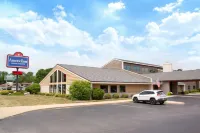 AmericInn by Wyndham Green Bay West - Pet Friendly