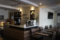 Tacloban Plaza Hotel - breakfast