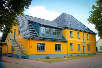 Gästehaus Burgblick Hotels in der Nähe von Müritz-Elde-Wasserstraße