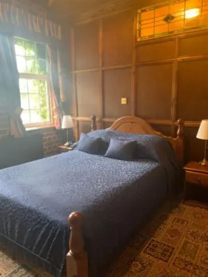 Lyndon House