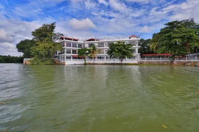 Centauria Lake Resort Hotels in der Nähe von Bo Tree