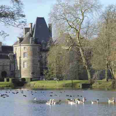 Chateau de Canisy Hotel Exterior