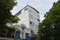 龐迪謝里酒店 酒店