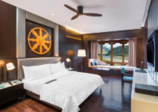 Le Méridien Paro, Riverfront