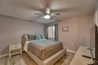 2Br Sleeps 6 Pool BBQ Gym Hot Tub & Bar Hopping! Hotels in 