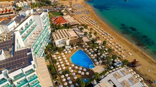 Vrissaki Beach Hotel - Mountain view