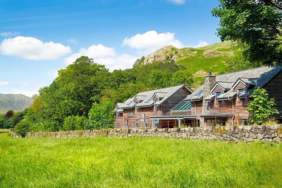 8. 더 로지 인 더..