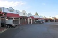 The Village Inn Hotel Te Anau Các khách sạn gần Lake Henry Viewing Deck