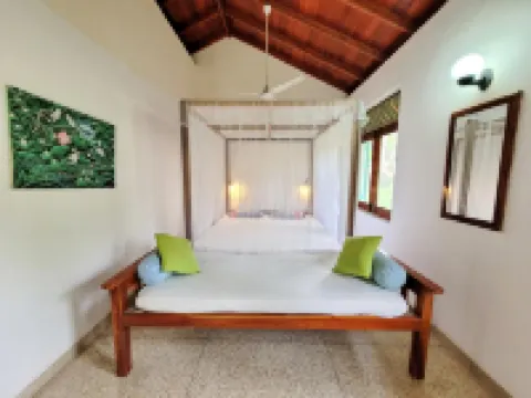 Rocky Point Beach Bungalows Hotels near Tangalle Beach