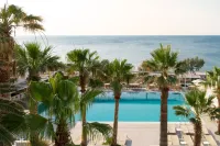 Kamari Beach Hotel - Bãi biển