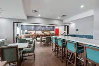 Hampton Inn by Hilton Oak Grove Fort Campbell - breakfast