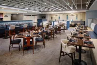 安阿伯北希爾頓逸林酒店 - 早餐