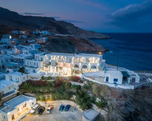 Vardia Bay Studios Hotels in Folegandros