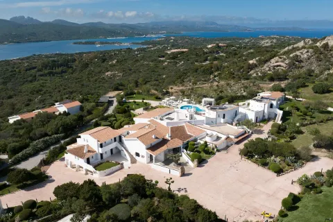 Sulia House Porto Rotondo, Curio Collection by Hilton