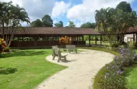 Garden Hotel e Eventos Hotels near THAIS ABRANCHES