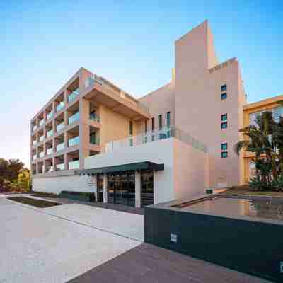 The Oasis by Don Carlos Resort Hotel Exterior