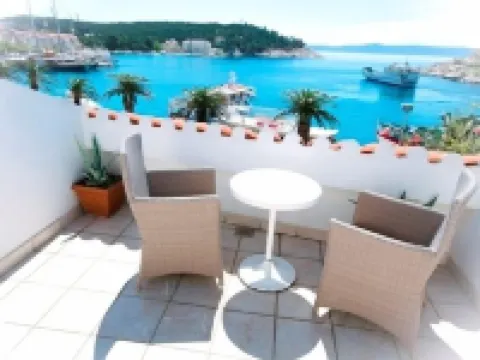 彼歐闊沃酒店 Opcina Makarska酒店