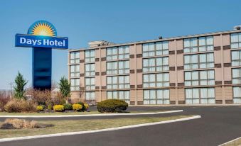 Days Hotel by Wyndham Toms River Jersey Shore