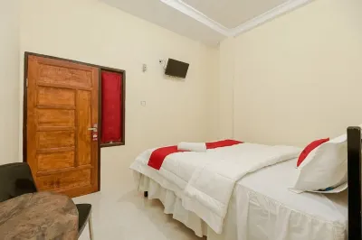RedDoorz Near Tahura Berastagi Các khách sạn ở Dolat Rayat