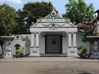 Novotel Suites Yogyakarta Malioboro Hotels in Danurejan