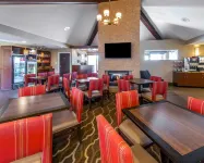 Comfort Inn & Suites - breakfast