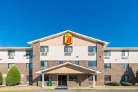 سوبر 8 باي ويندام فرونت رويال Hotels near Page Master Used Books