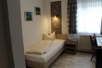 Hotel-Gasthof Zur Rose Hotels in Vöhringen