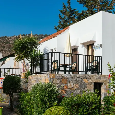 Paradise Hotel-Apartments