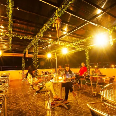 Hotel Bisnis