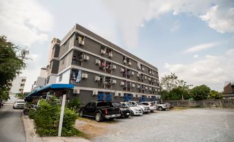 Ze Residence Ramintra