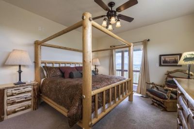 Other Yard is Kids Paradise! Beach Access! Tons of Space! Photo